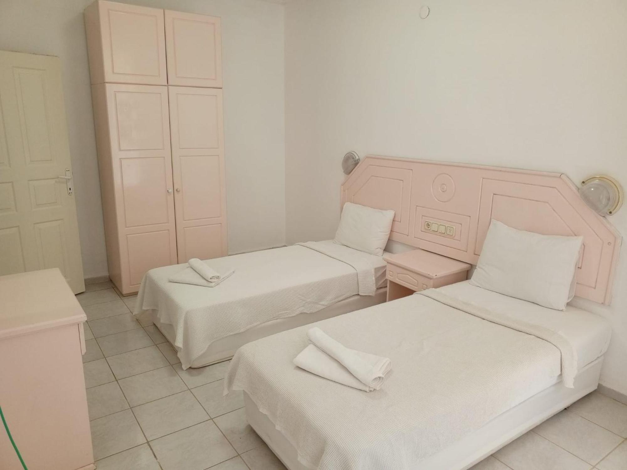 Pembe Kosk Apart Otel Fethiye Exterior foto